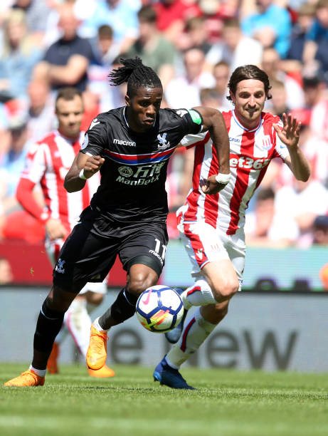 更是他们迎 更是他们迎