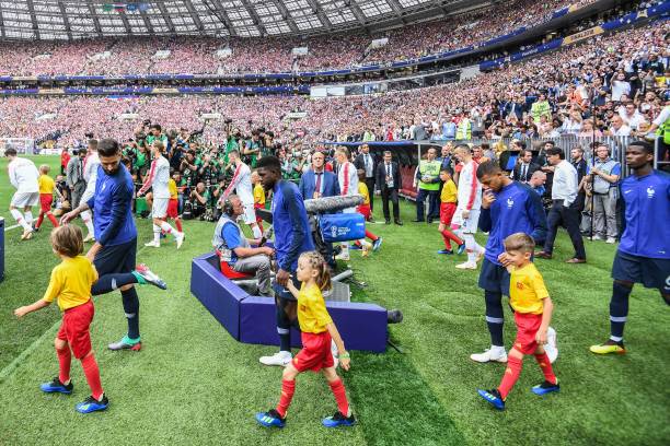 他与球队的 他与球队的