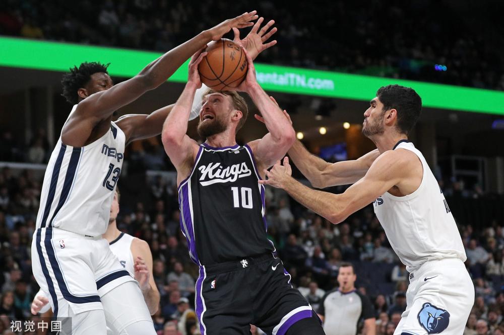 随着比赛的 随着比赛的